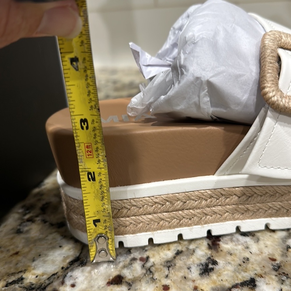 Francesca's Collections White Espadrille Sandals - Picture 4 of 5